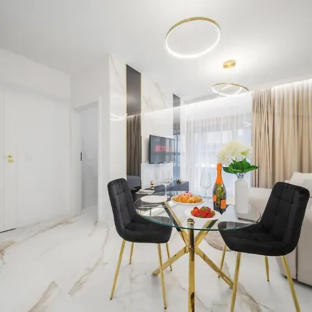 Golden - Luxury - Mennica Residence#189 바르샤바