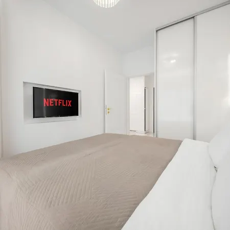 아파트 Golden - Luxury - Mennica Residence#189 바르샤바